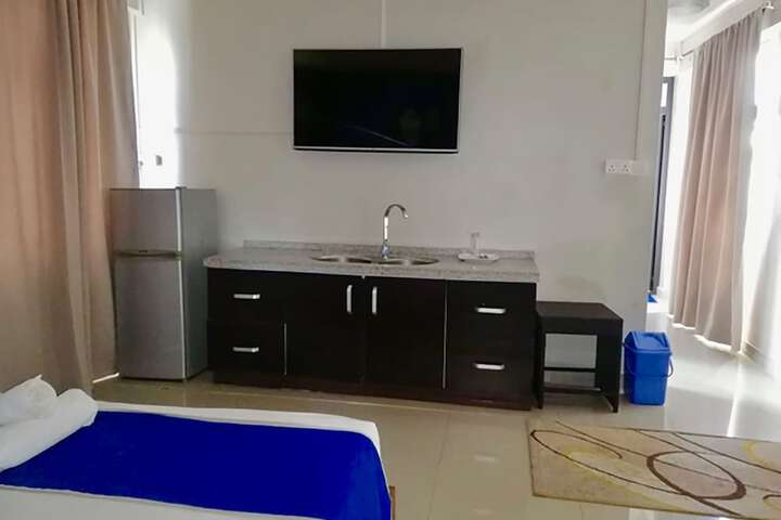 Room 5 of 23