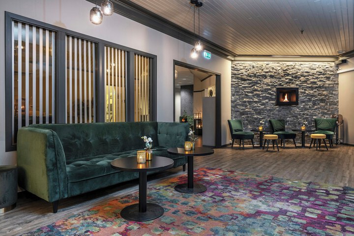 Lobby Entry