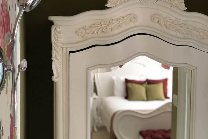 Room 8 of 39