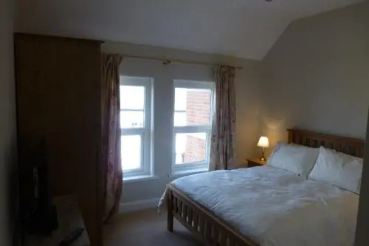 Room 3 of 3