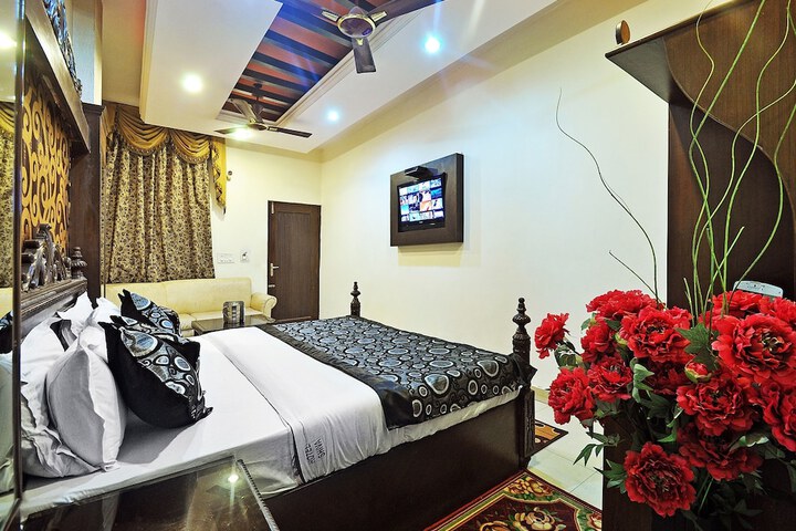 Room 44 of 58