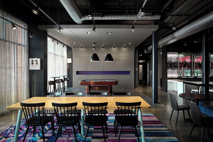 Guest Lobby