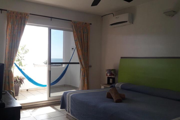 Room 9 of 43