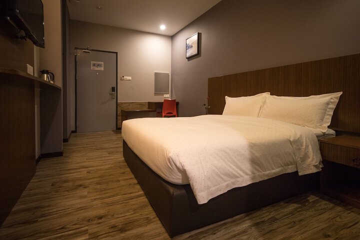 Room 7 of 36