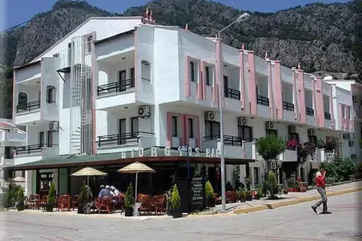 DIPLOMAT 2 HOTEL AND APARTMENTS