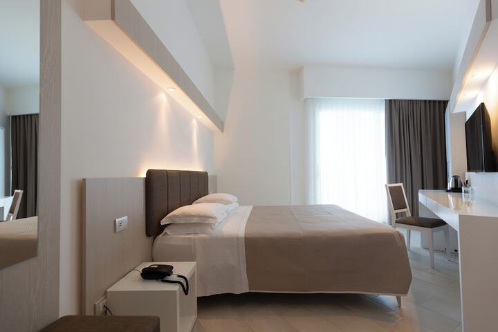 Room 41 of 175