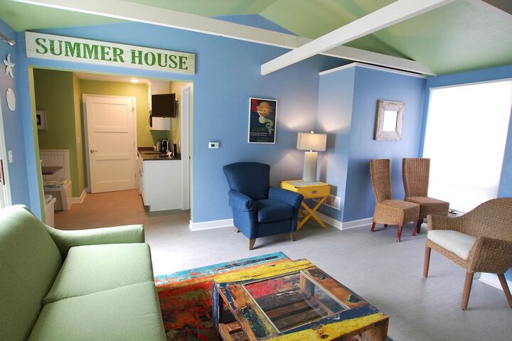 Room 150 of 279