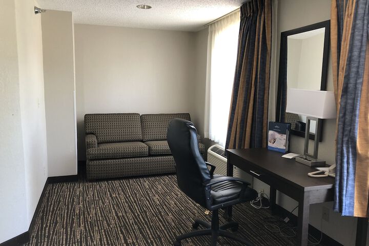 Room 9 of 78