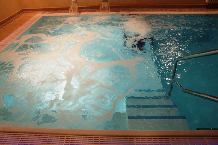 Pool Hotel