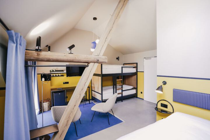 Room 5 of 50