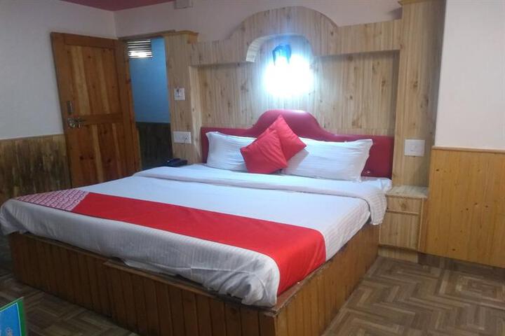 OYO 24552 HOTEL KOYAL