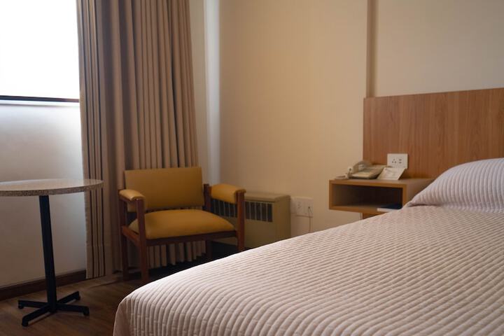 Room 11 of 29