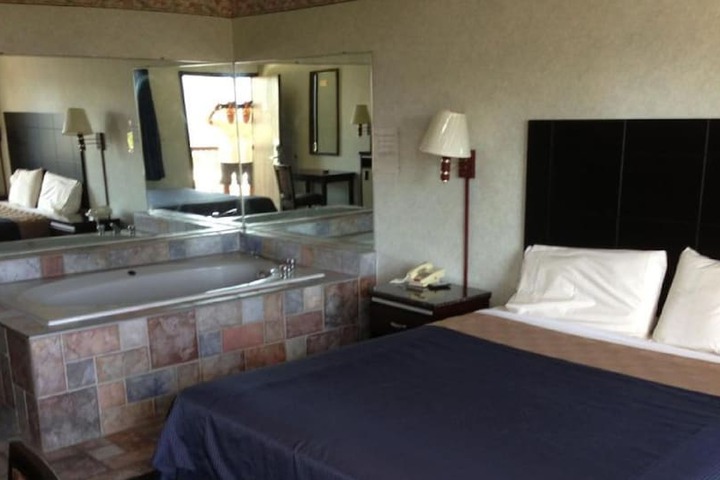 Standard | King Bed (12 of 13)