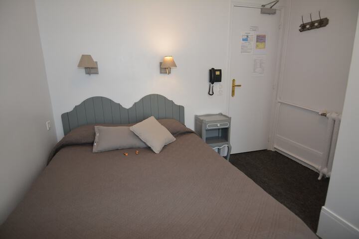 Room 18 of 35
