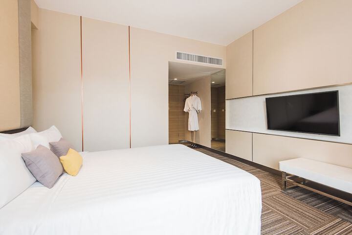Room 21 of 52