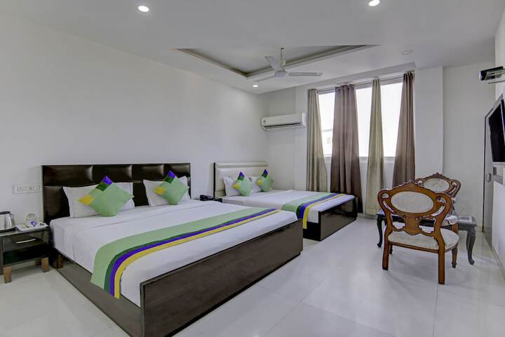 Room 16 of 37
