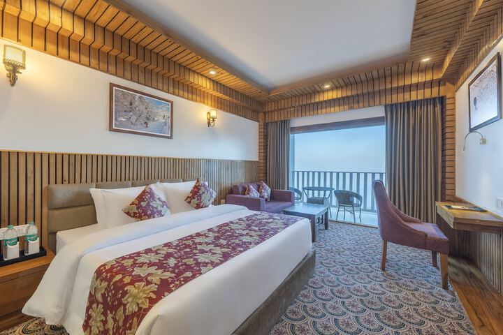 Room 7 of 51