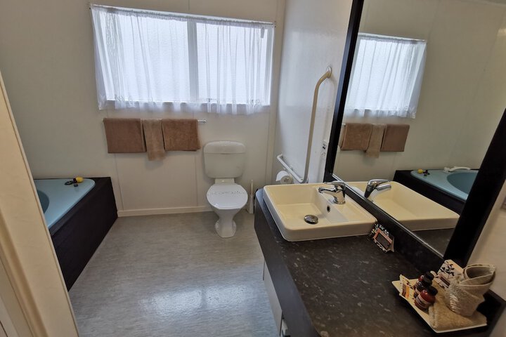 Room 42 of 73