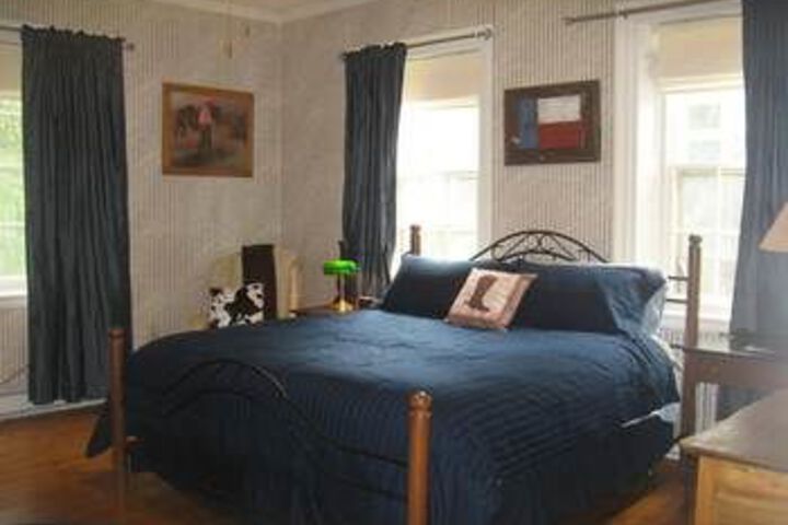 Room 9 of 13