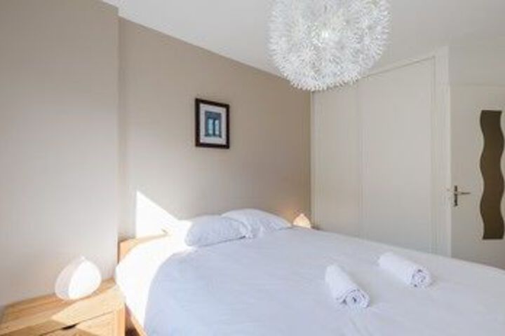 Room 5 of 20