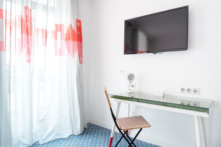 Room 32 of 114