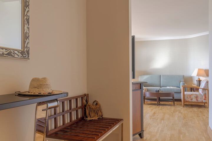 Room 21 of 411