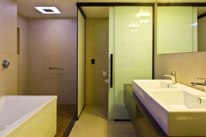 Room 48 of 81