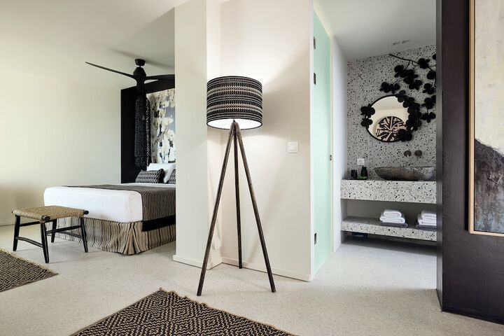 Room 65 of 254