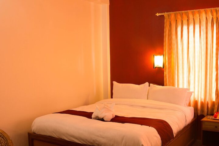 Room 12 of 40