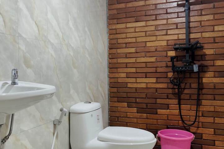 Room 48 of 59