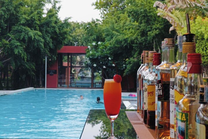 Pool 112 of 130