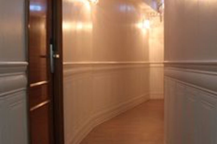 Ballroom/Hall 20 of 25