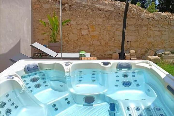 Hot Tub 72 of 120
