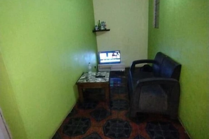 Room 21 of 27