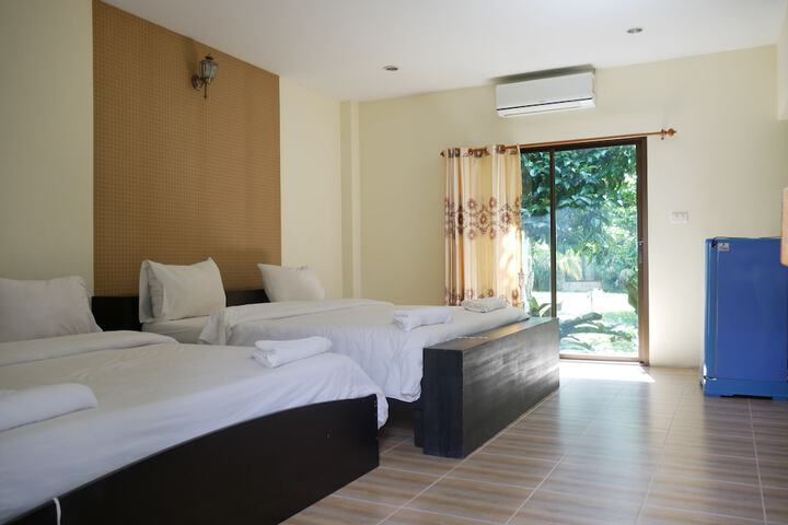 Room 13 of 63