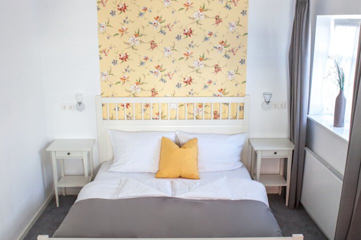 Room 9 of 23