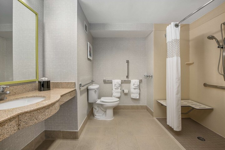 Bathroom shower