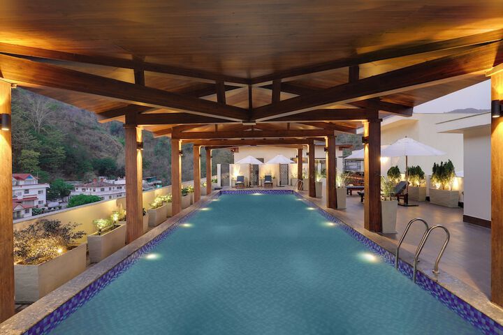 Pool 41 of 57