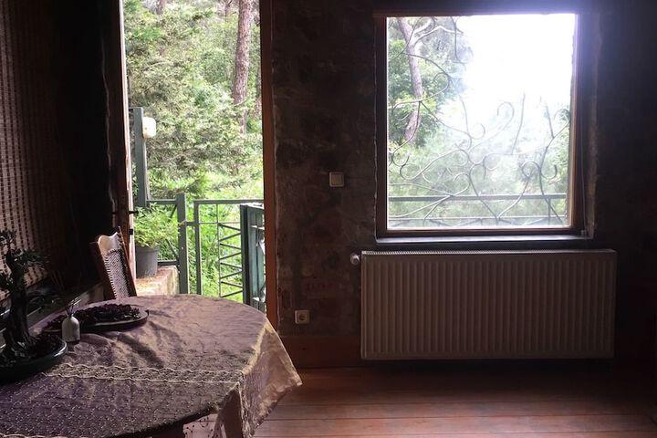 Room 22 of 43