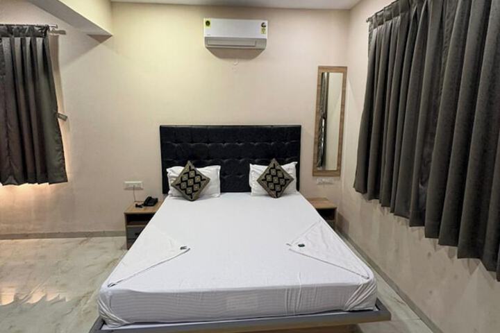 Room 14 of 21