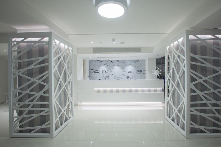 Hotel Interior 4 of 32