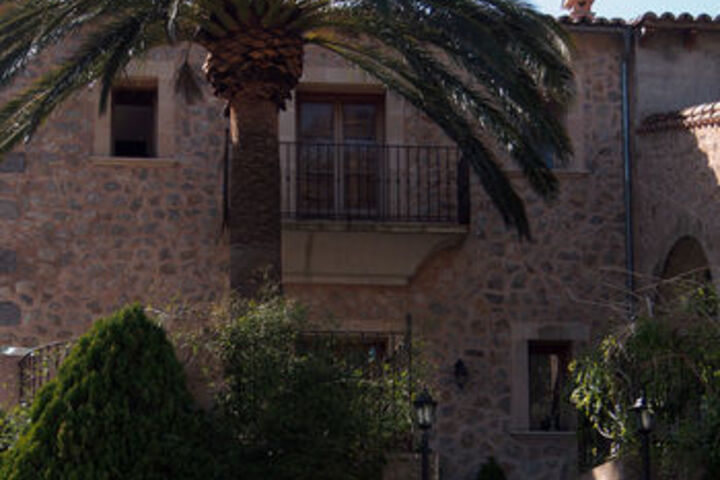 Hotel 87 of 131