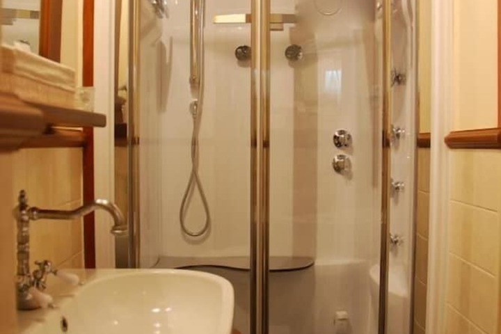 Bathroom Interior Photo