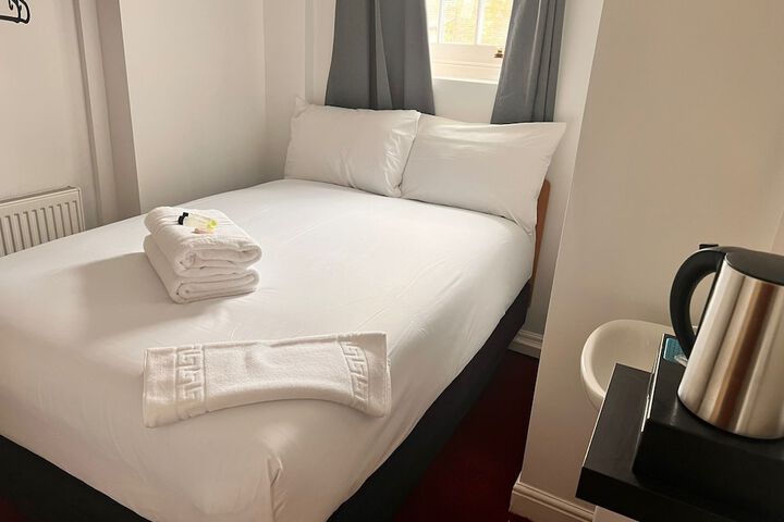 Room 5 of 21
