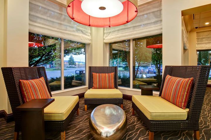 Entrance & Lobby