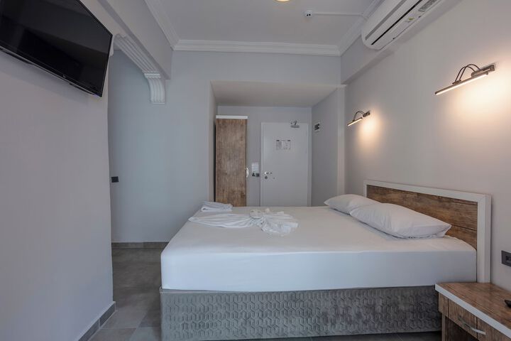 Room 19 of 59