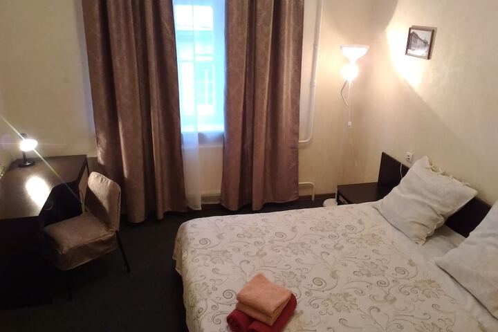 Room 5 of 87