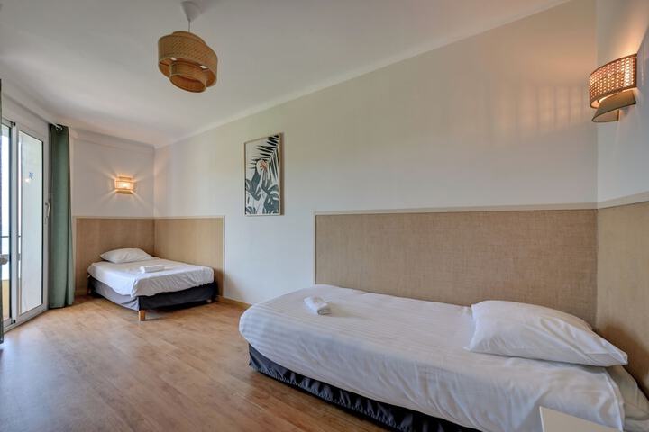 Room 60 of 94