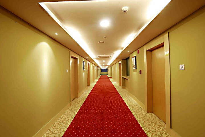 Ballroom/Hall 64 of 67