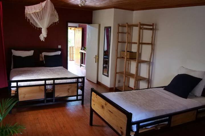 Room 8 of 49
